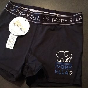 Ivory Ella NWT athletic shorts